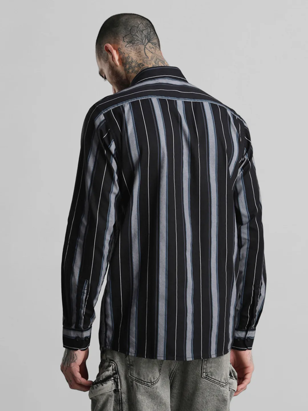 Black Striped Printed Shirt - Image 7