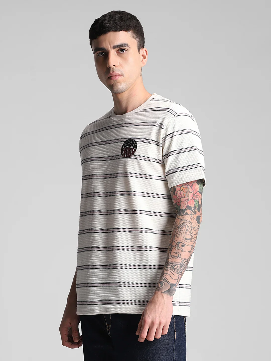 Off White Striped Crew Neck T-Shirt - Image 5
